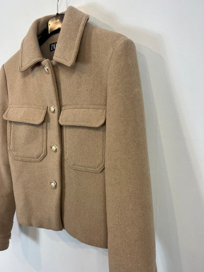 ZARA. Chaqueta beige con lana T.xs