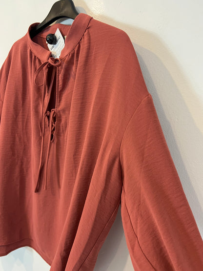 NAME THE BRAND. Flowy rope blouse. TM