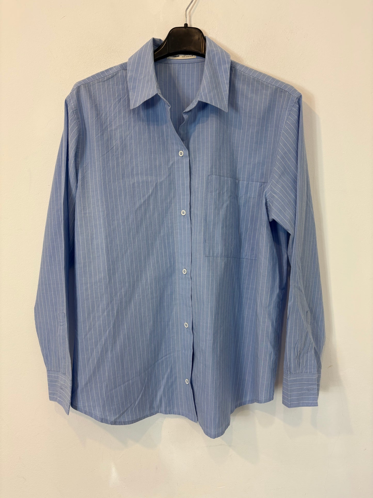 Camisa azul oxford rayas