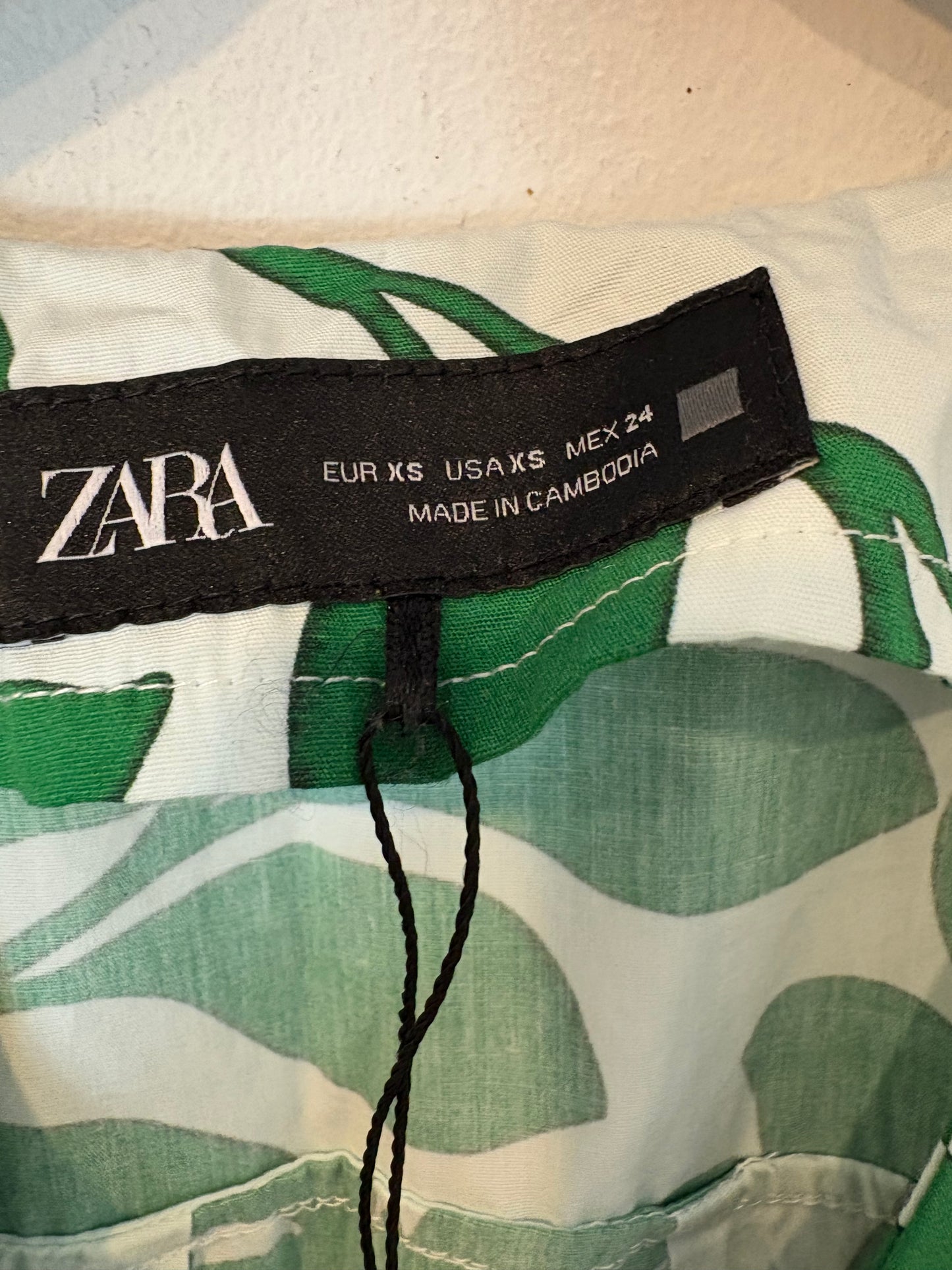 ZARA. Green floral midi dress. XS