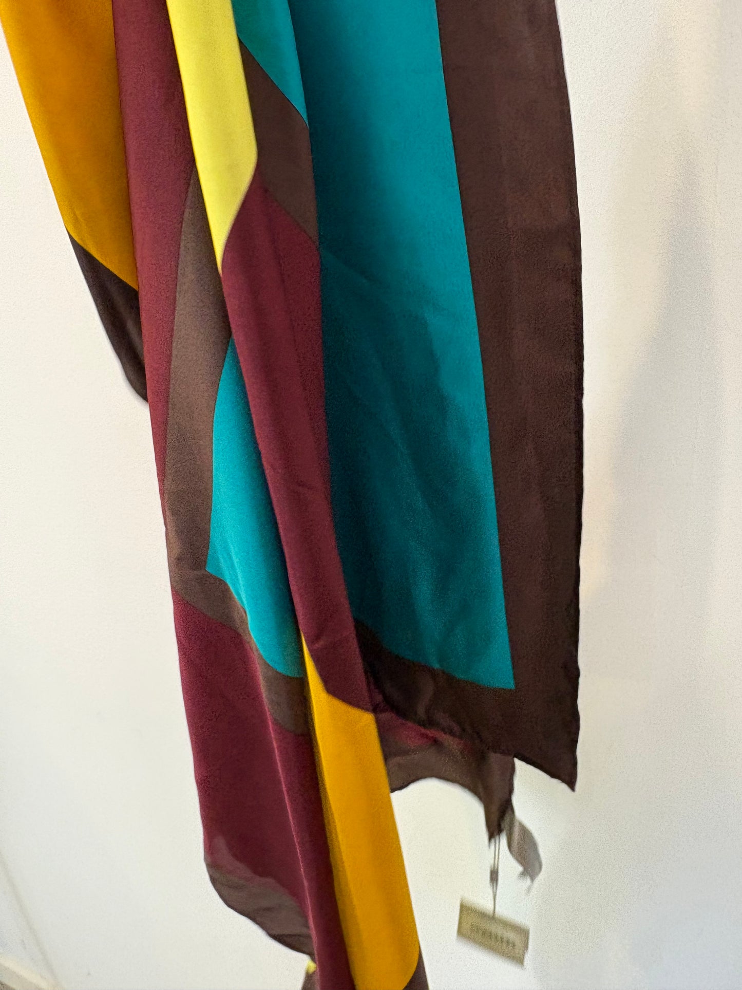 UTERQÜE. Pañuelo seda colores