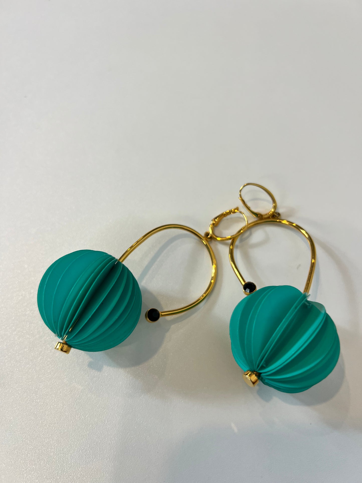 MARNI. Pendientes farolillo
