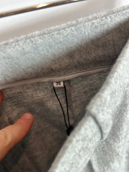 GEORGES RECH. Total look gris jaspeado y flecos en piel. T 36