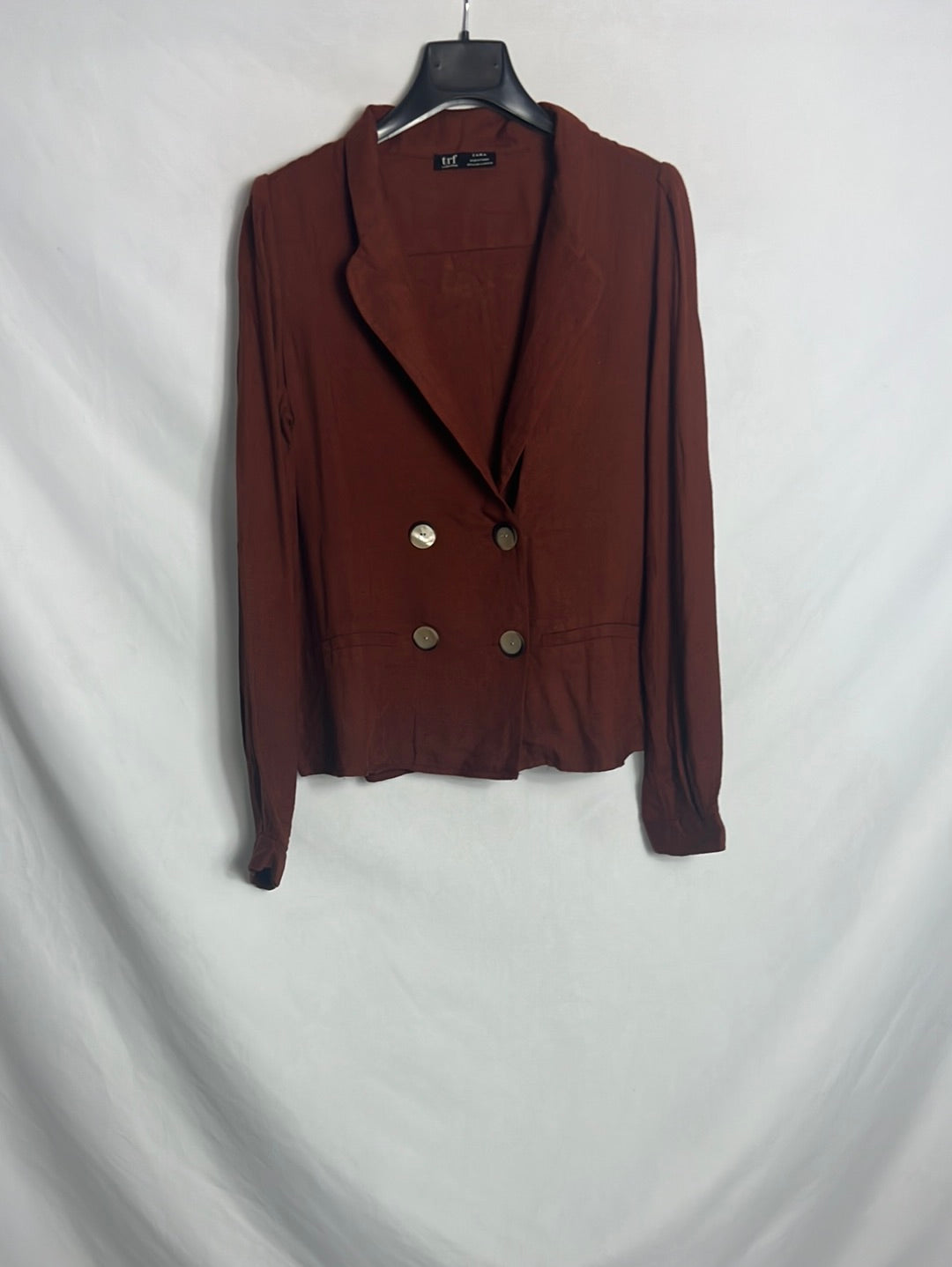 ZARA. Double-breasted flowing blazer. TM