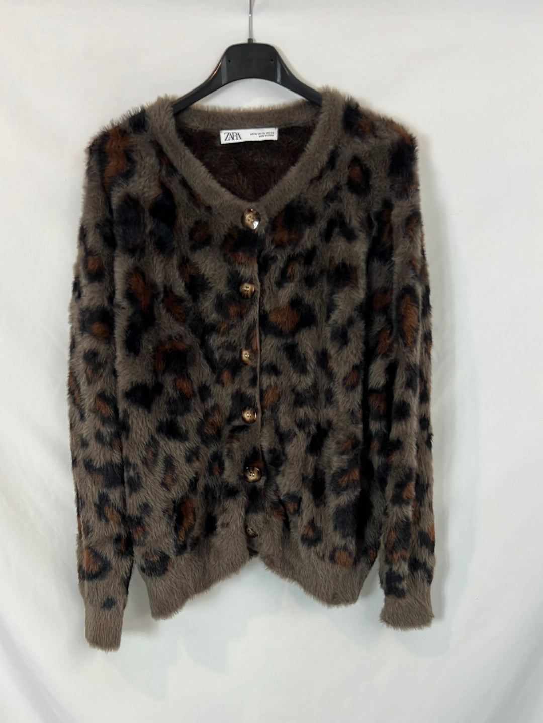 ZARA. Cárdigan textura animal print. T XL