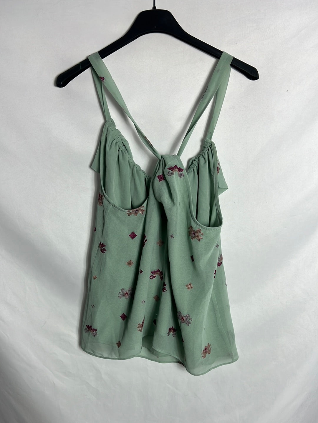 INTROPIA. Flowing aqua green embroidered top. TS