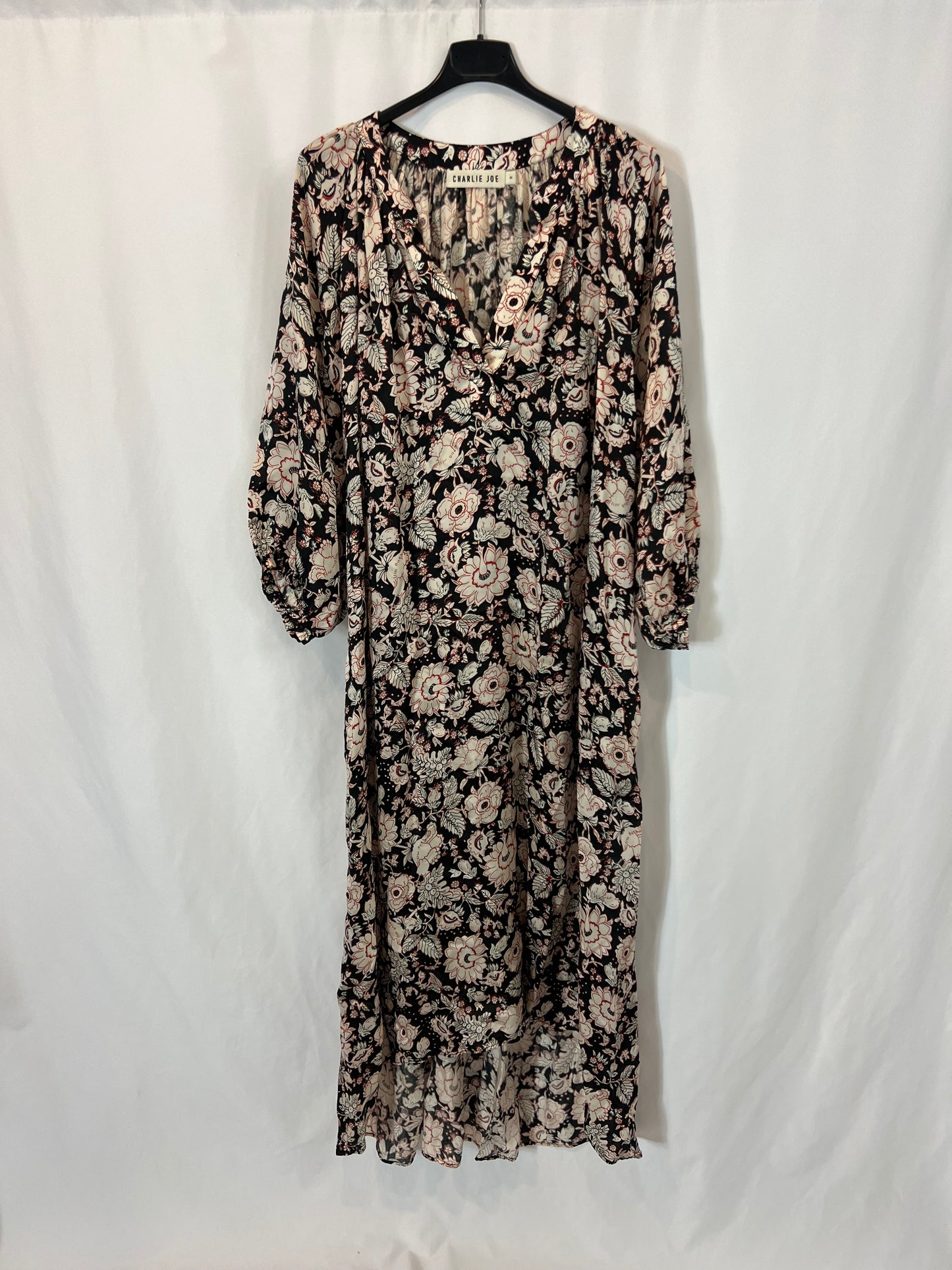 CHARLIE JOE. Asymmetrical print maxi dress. TS