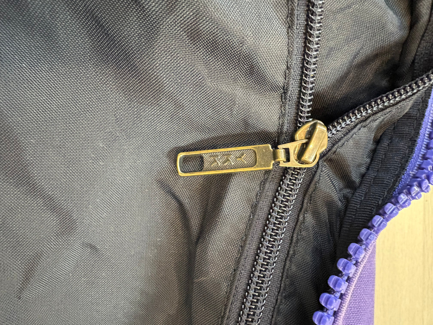 NAPAPIJRI. Bolsa deportiva /de viaje morada