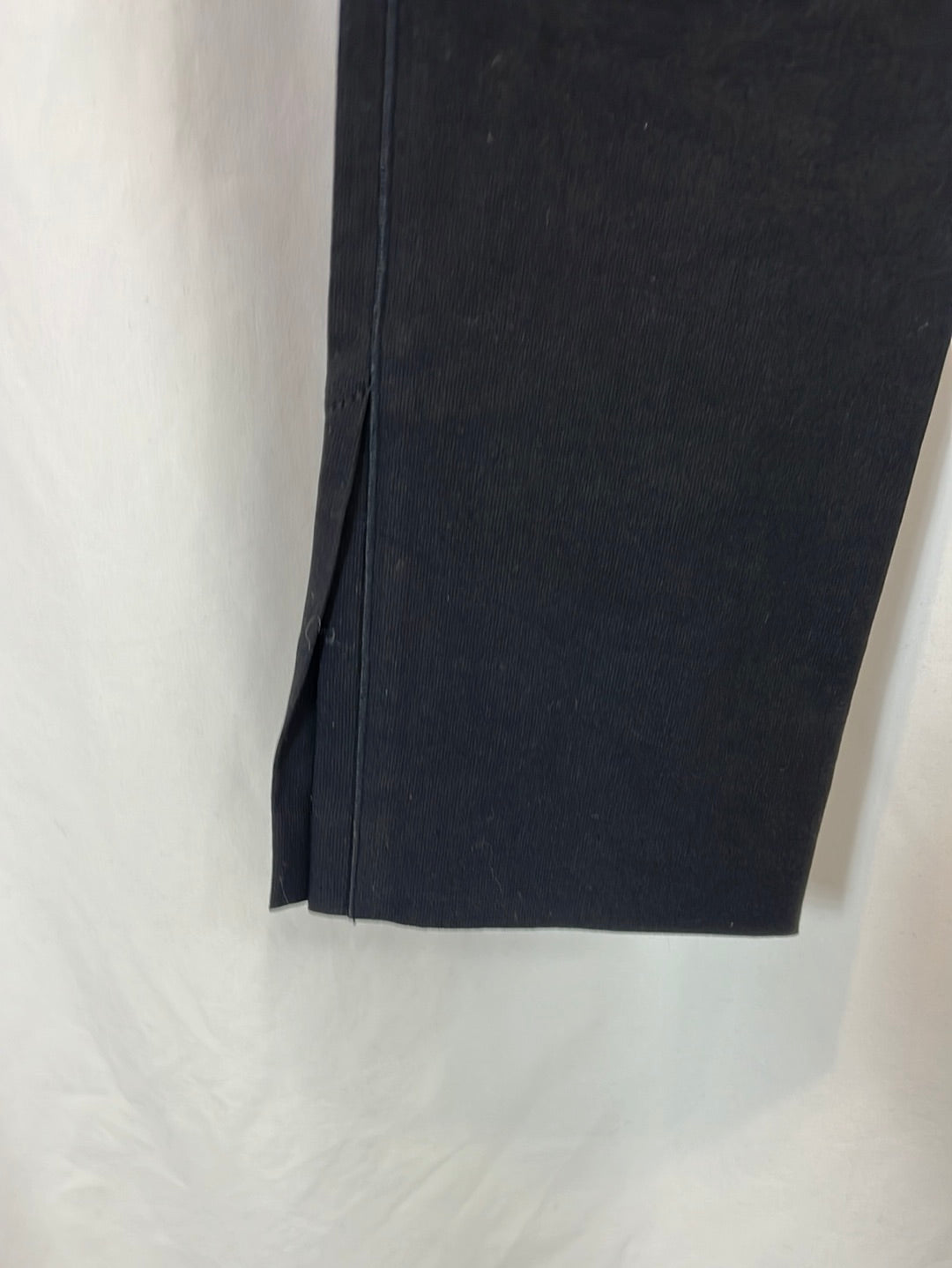 ISABEL MARANT. pantalón negro recto  T.36