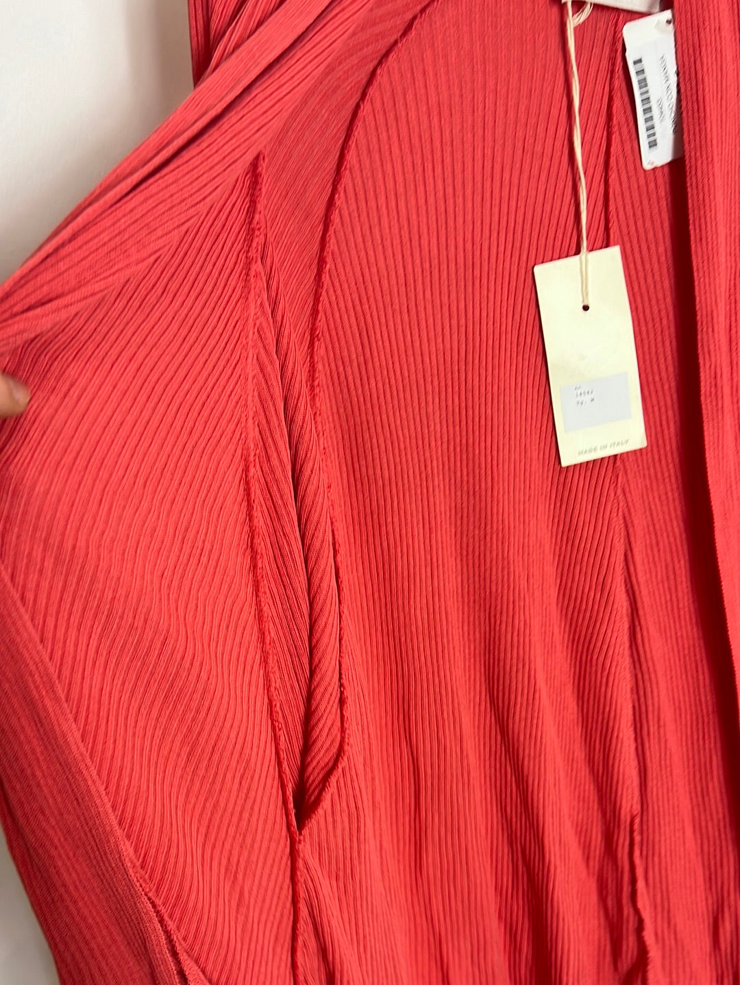 ANNA BELLONI. Fluid cape-effect ribbed cardigan. TM