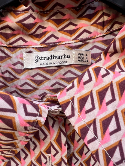 STRADIVARIUS. Blusa fluida estampado retro. T L