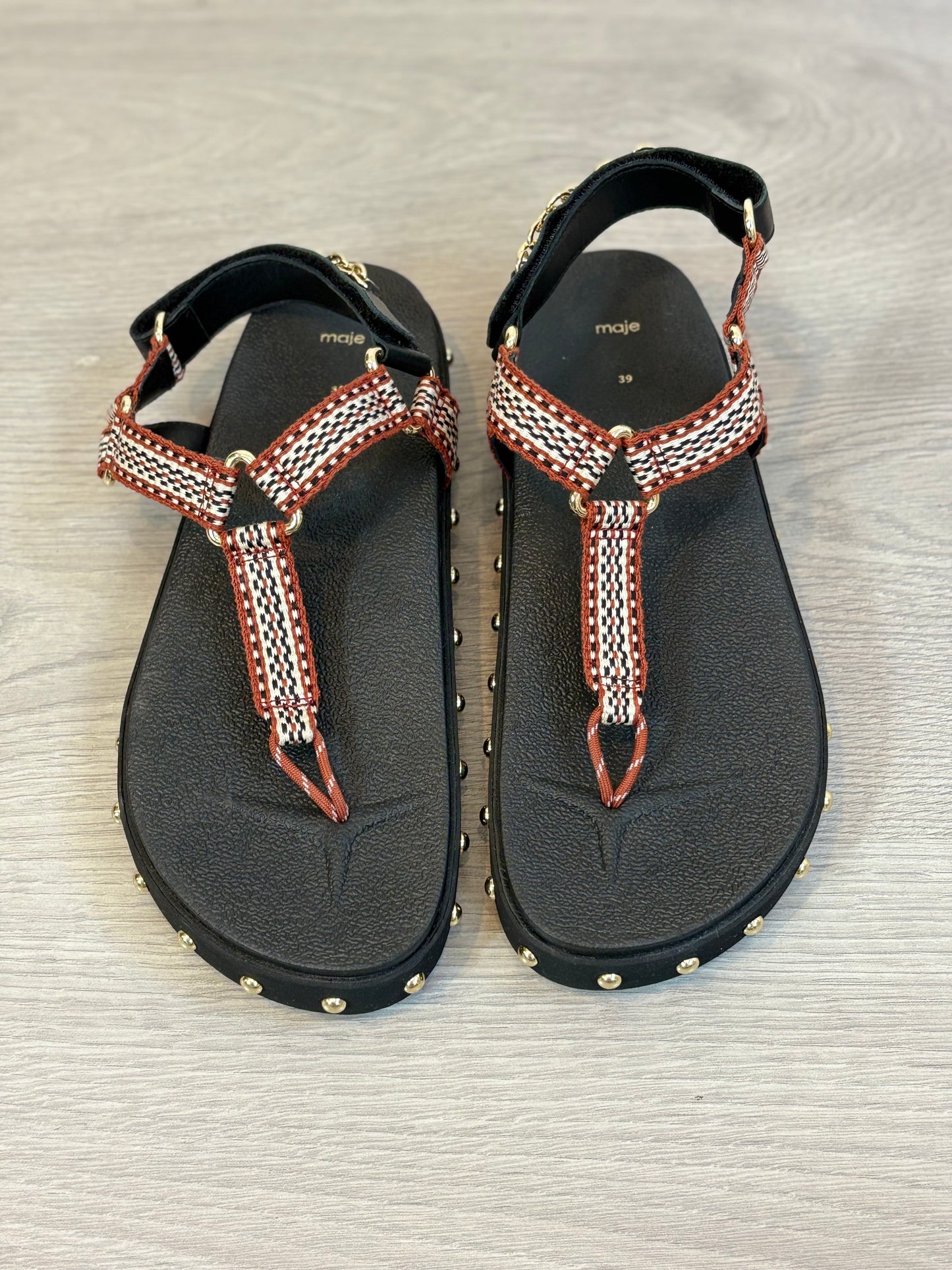 MAJE. Sandalia plana de cuerda y piel