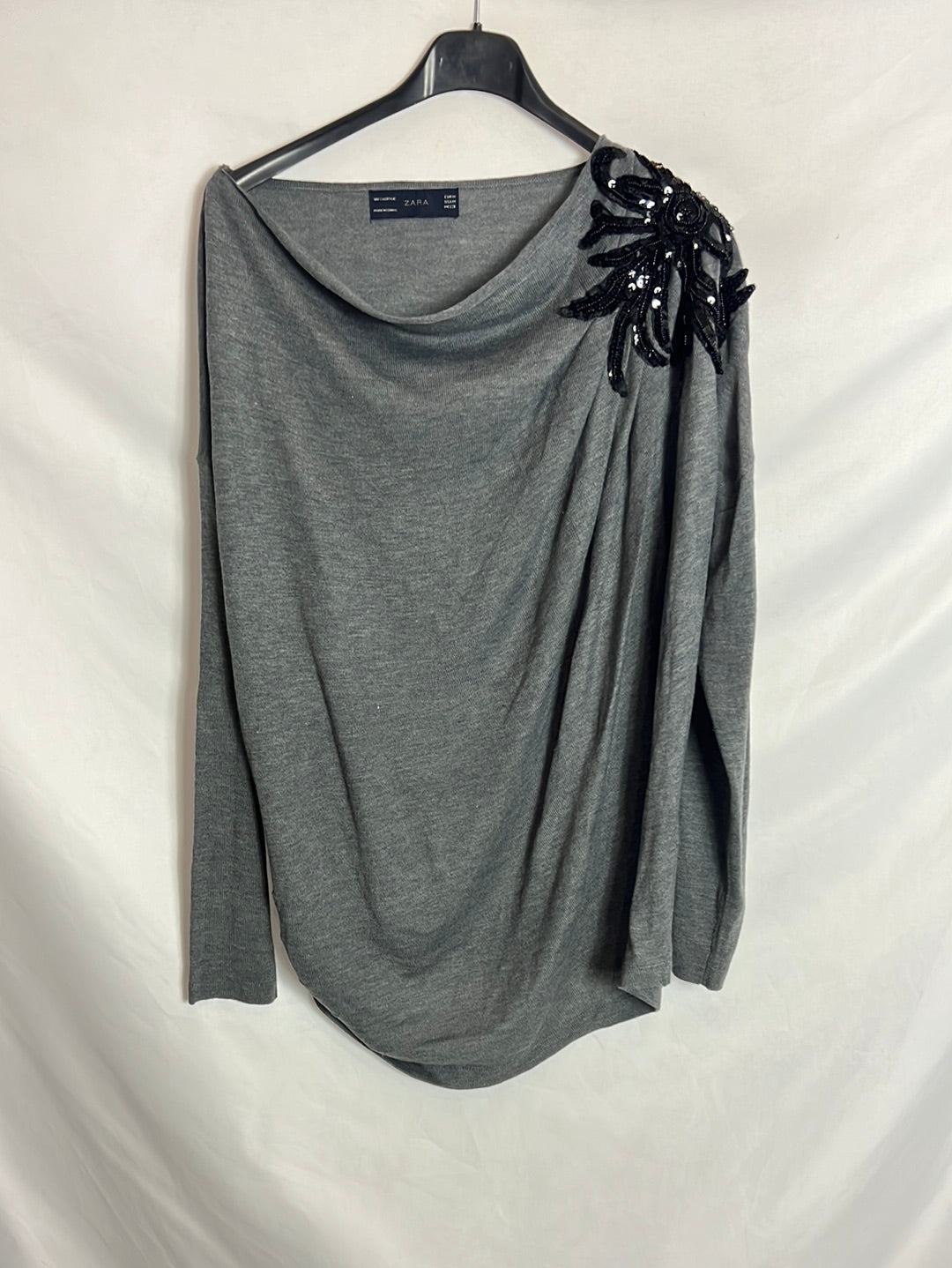 ZARA. Jersey gris detalle hombros. TM
