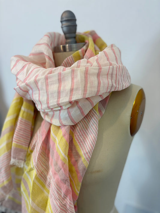 GAP. Fular lino rayas colores