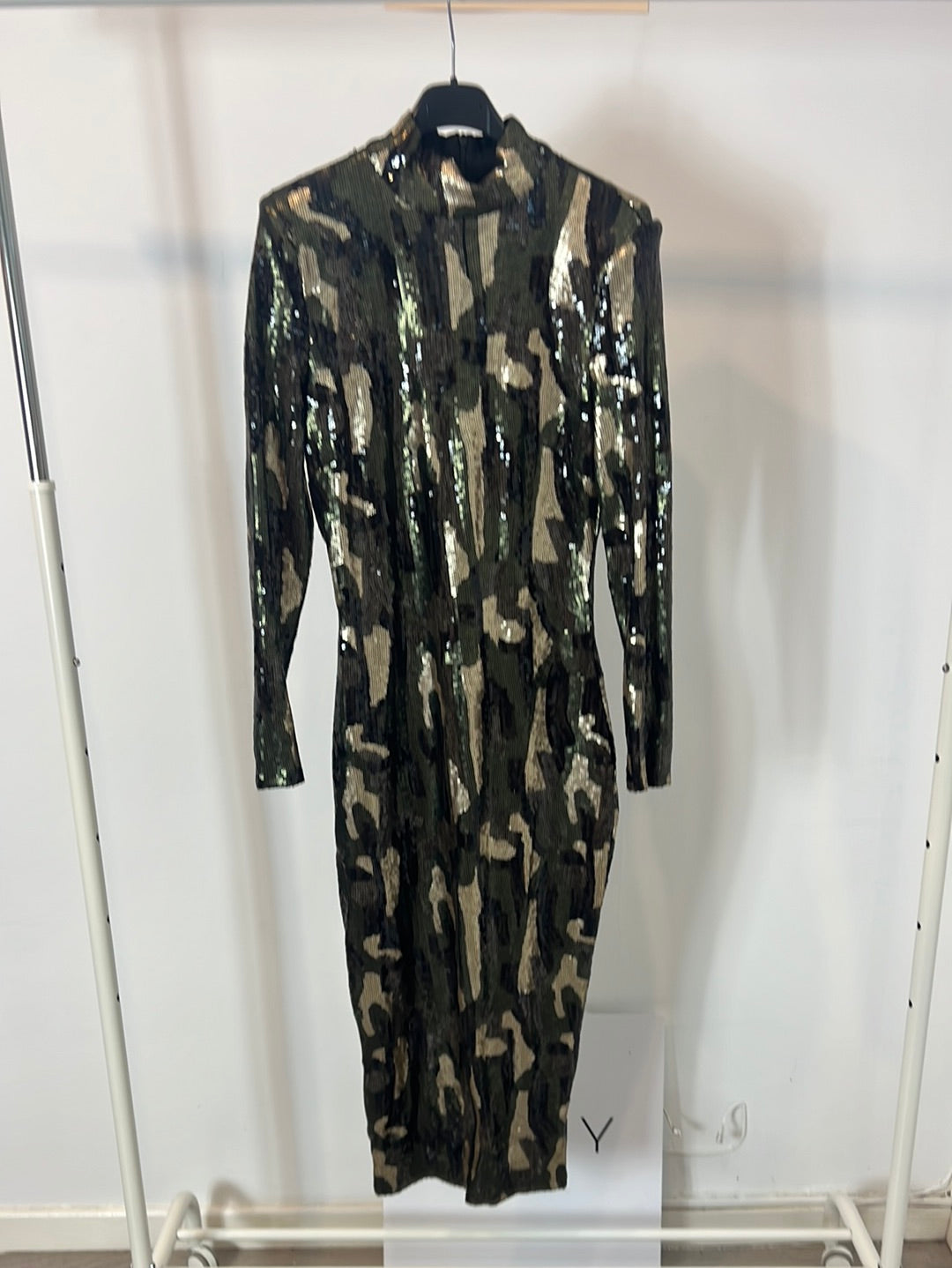 ZARA. Vestido lentejuelas camuflaje T.s