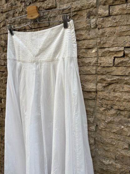 ZARA. Falda blanca midi cintura