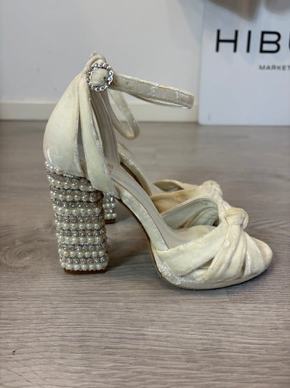 JUST+ ENE. Sandalia terciopelo Bianca