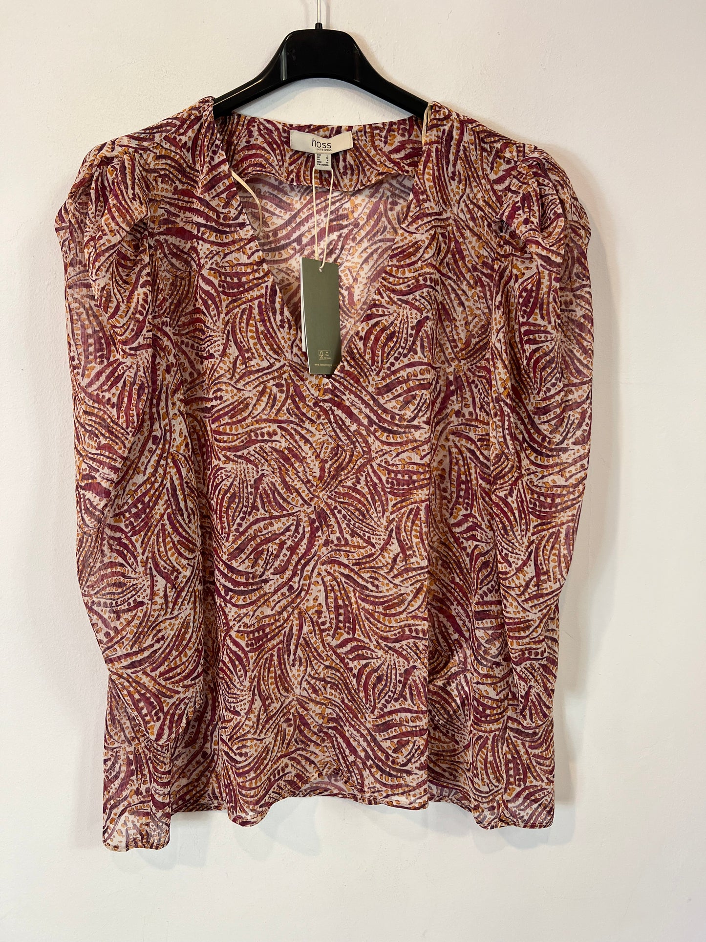 INTROPIA. blusa estampada tonos beige T.l