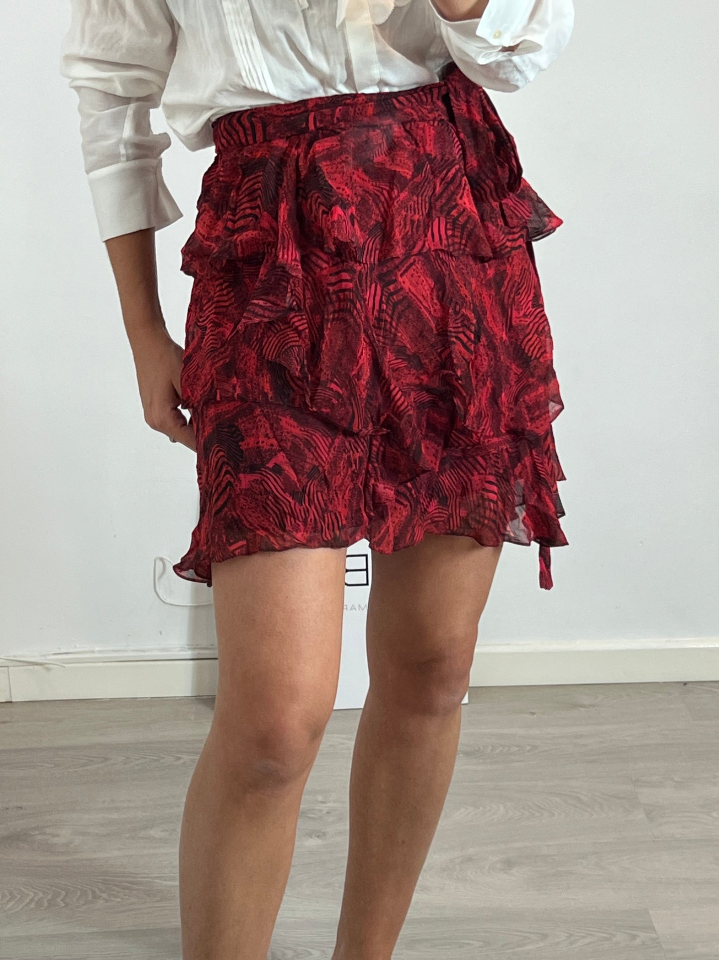 IRO. Short vaporous printed skirt. T 38