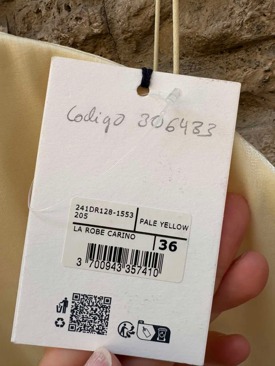 JACQUEMUS. Vestido midi coctel