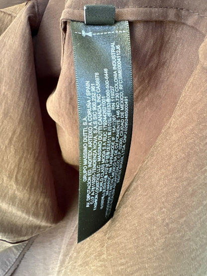 MASSIMO DUTTI. Blusa marrón detalle botones revestidos