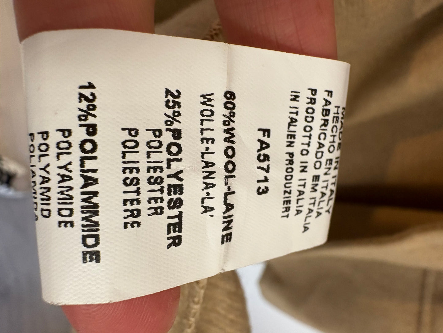 LA FÉE MARABOUTE. Chaleco camel bolsillos