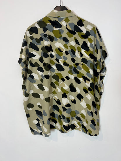 MANGO. Flowy green blouse. TS