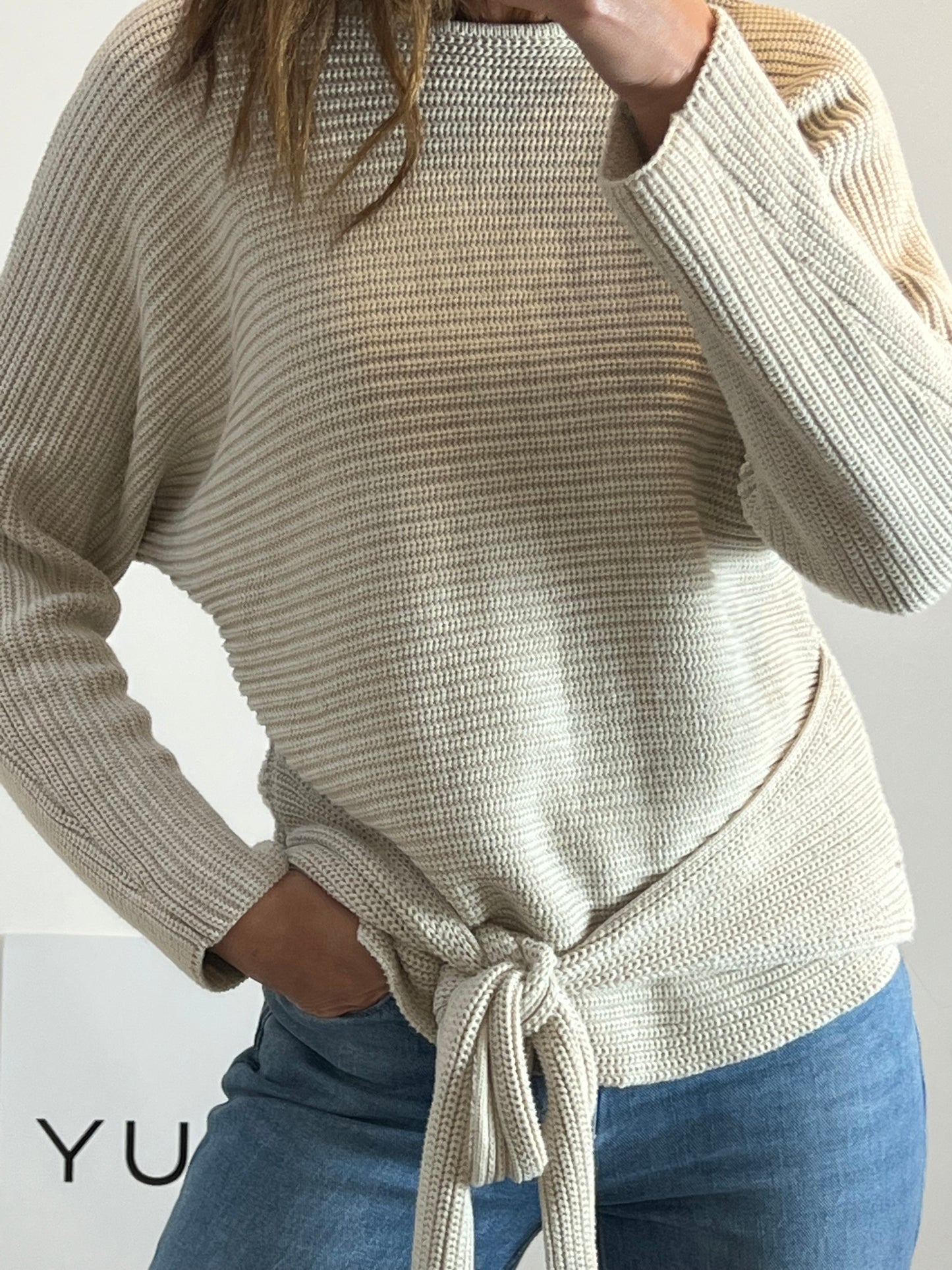 ZARA. Jersey beige lazada. T S