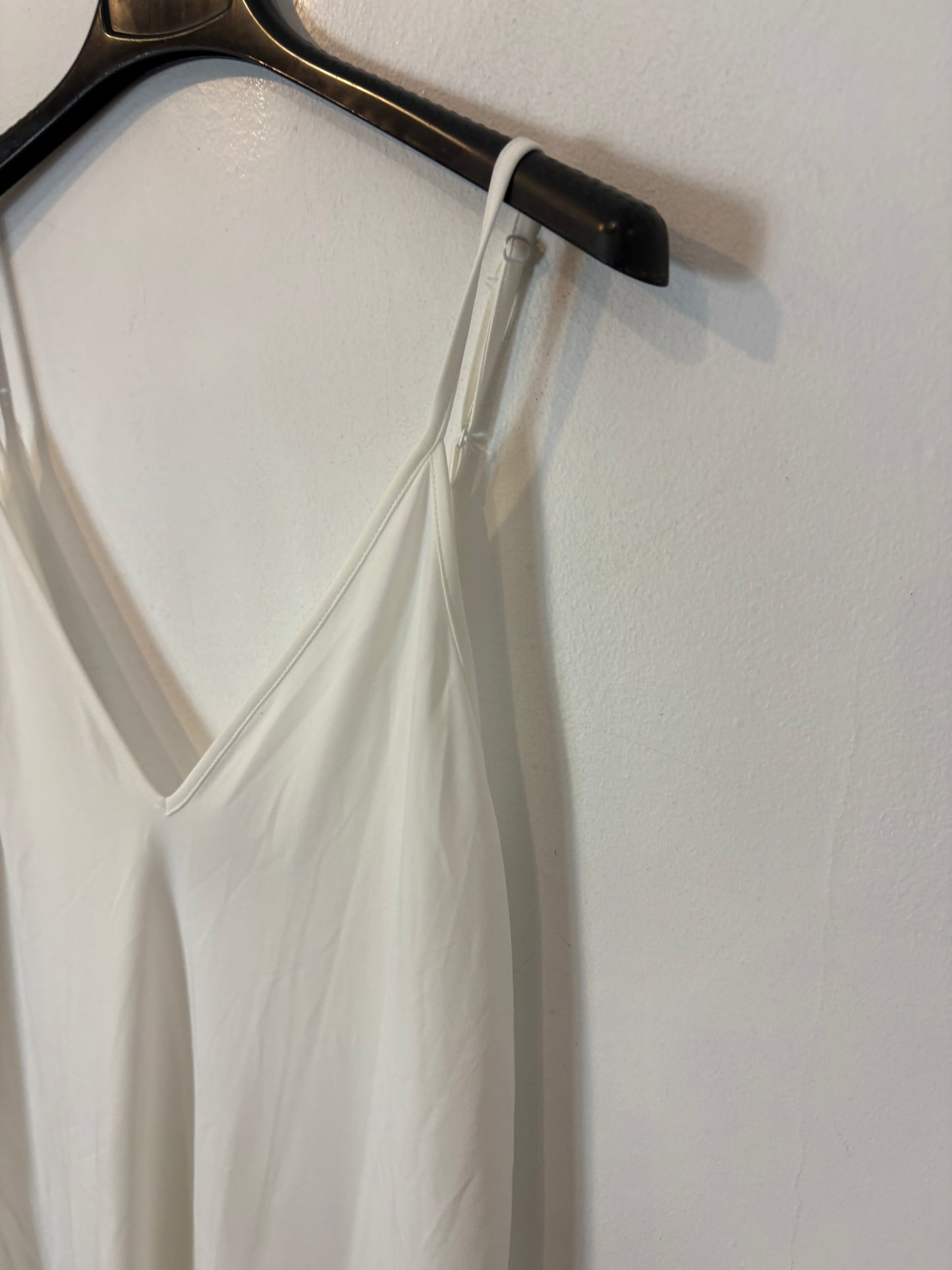 MAJE. Vestido blanco encaje