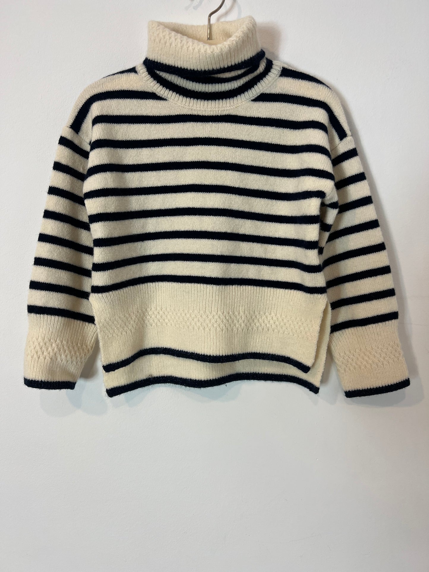 ABEL&LULA. Jersey rayas cuello alto  T.5 años