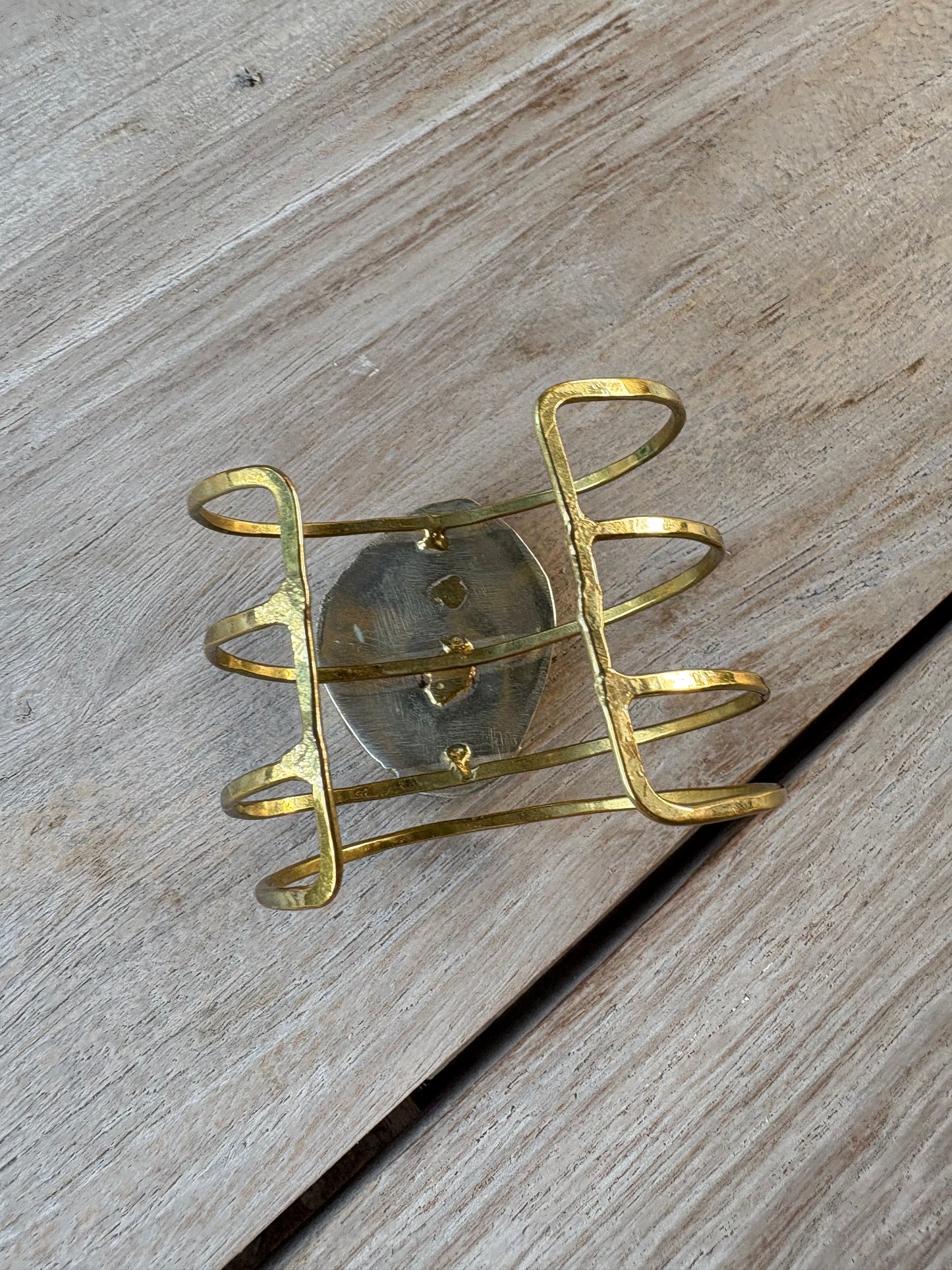 OTRAS. Pulsera dorada tiras