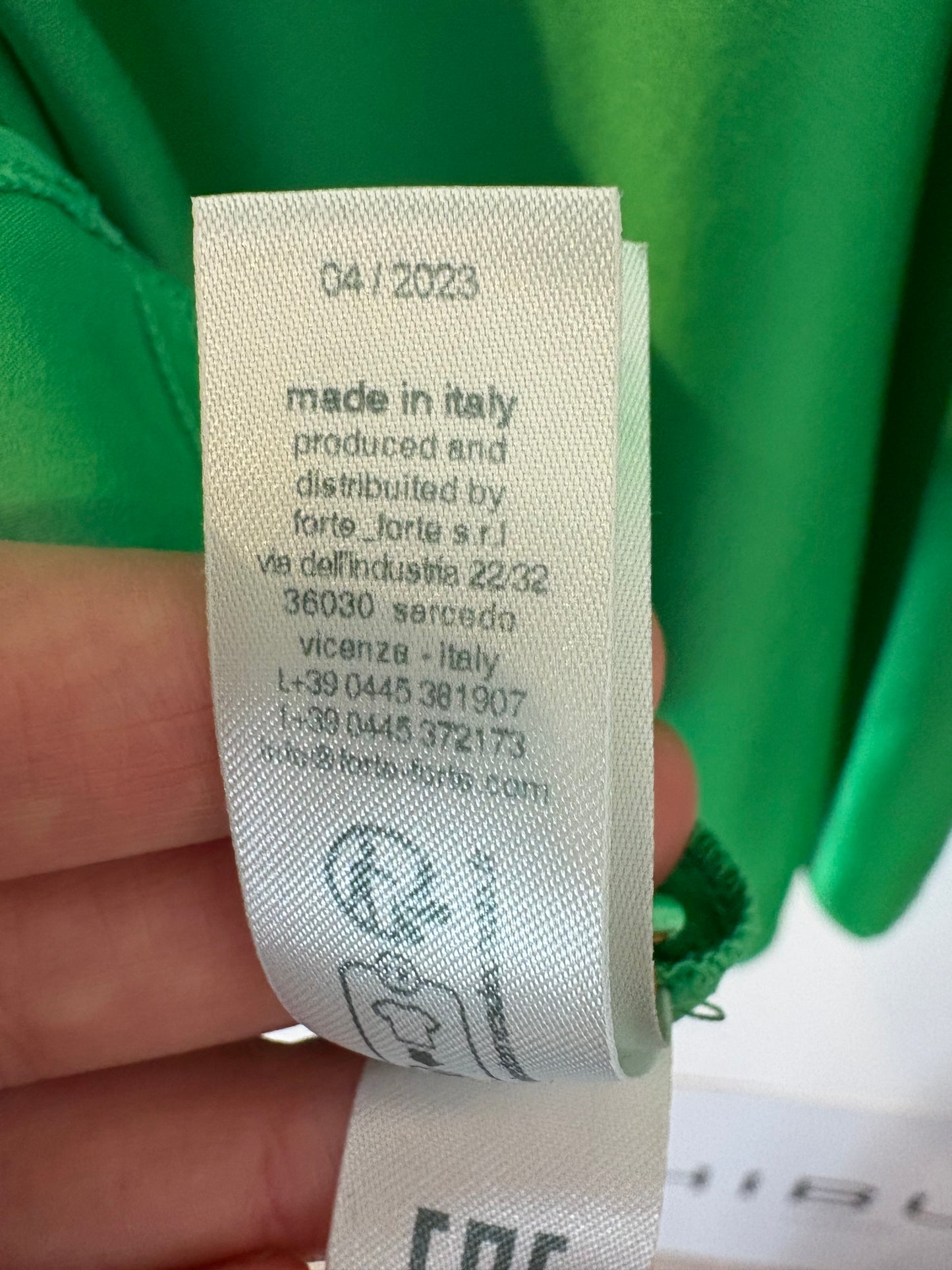 FORTE FORTE. Top seda verde fluido