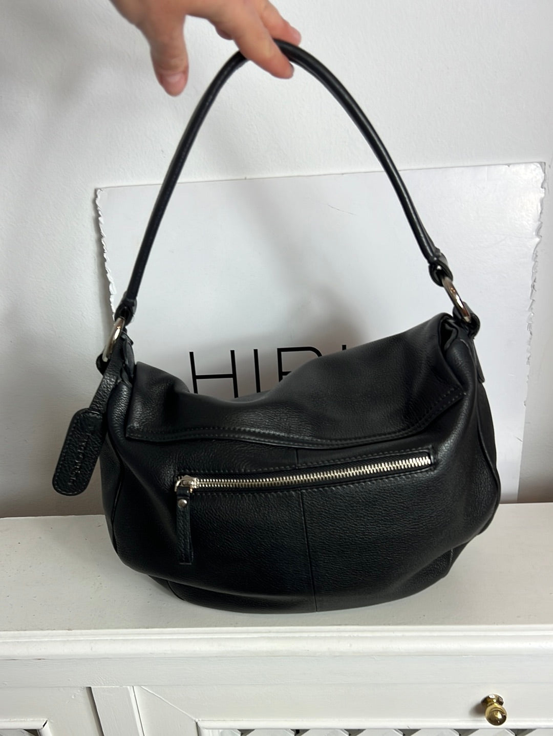 MARC O´POLO. Blue leather bag with short handles