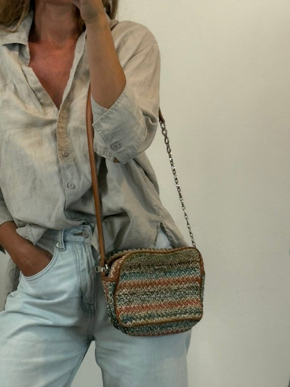 BIMBA Y LOLA. Bolso bandolera tela colores