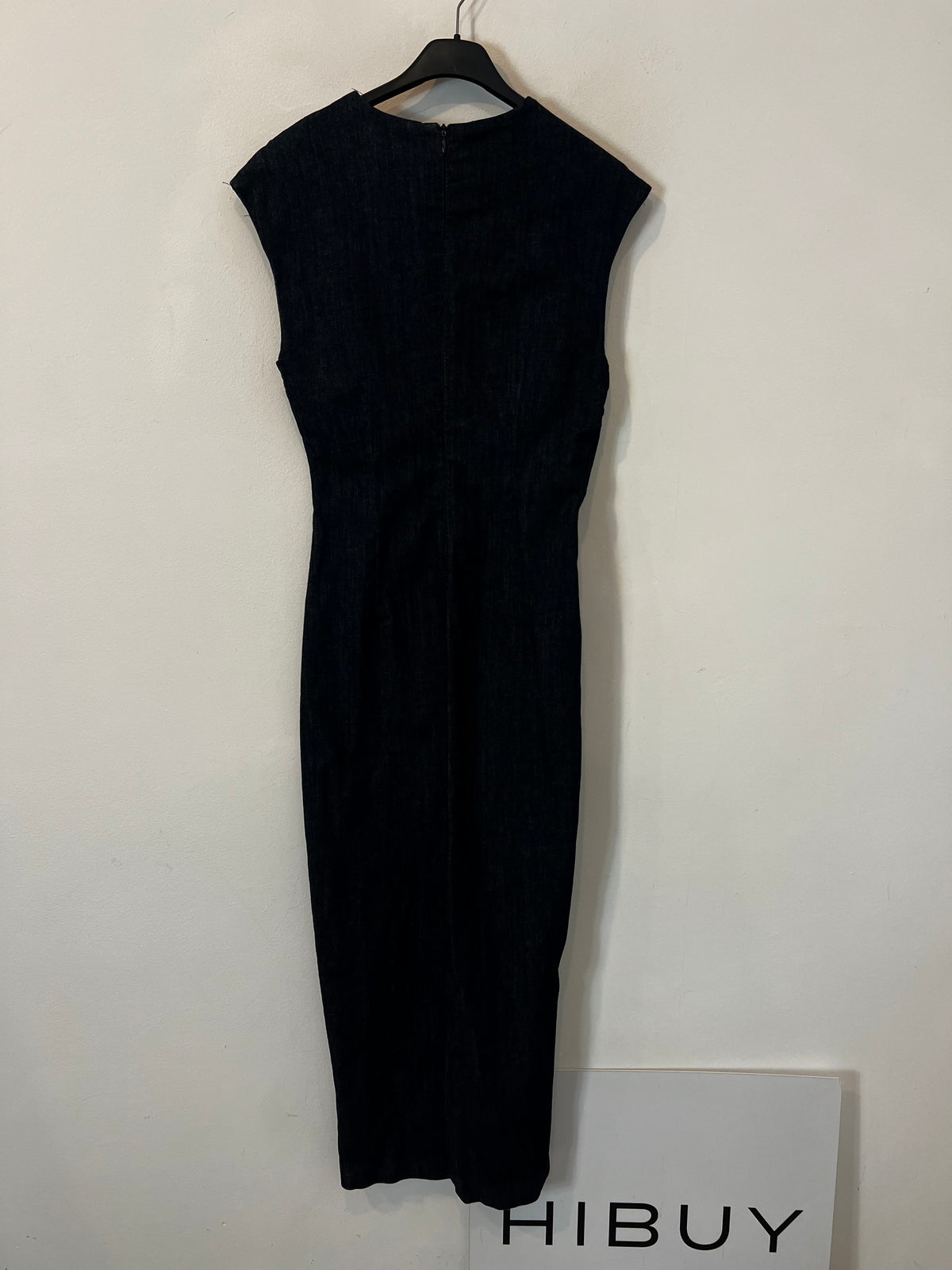ZARA. Vestido denim midi broche dorado