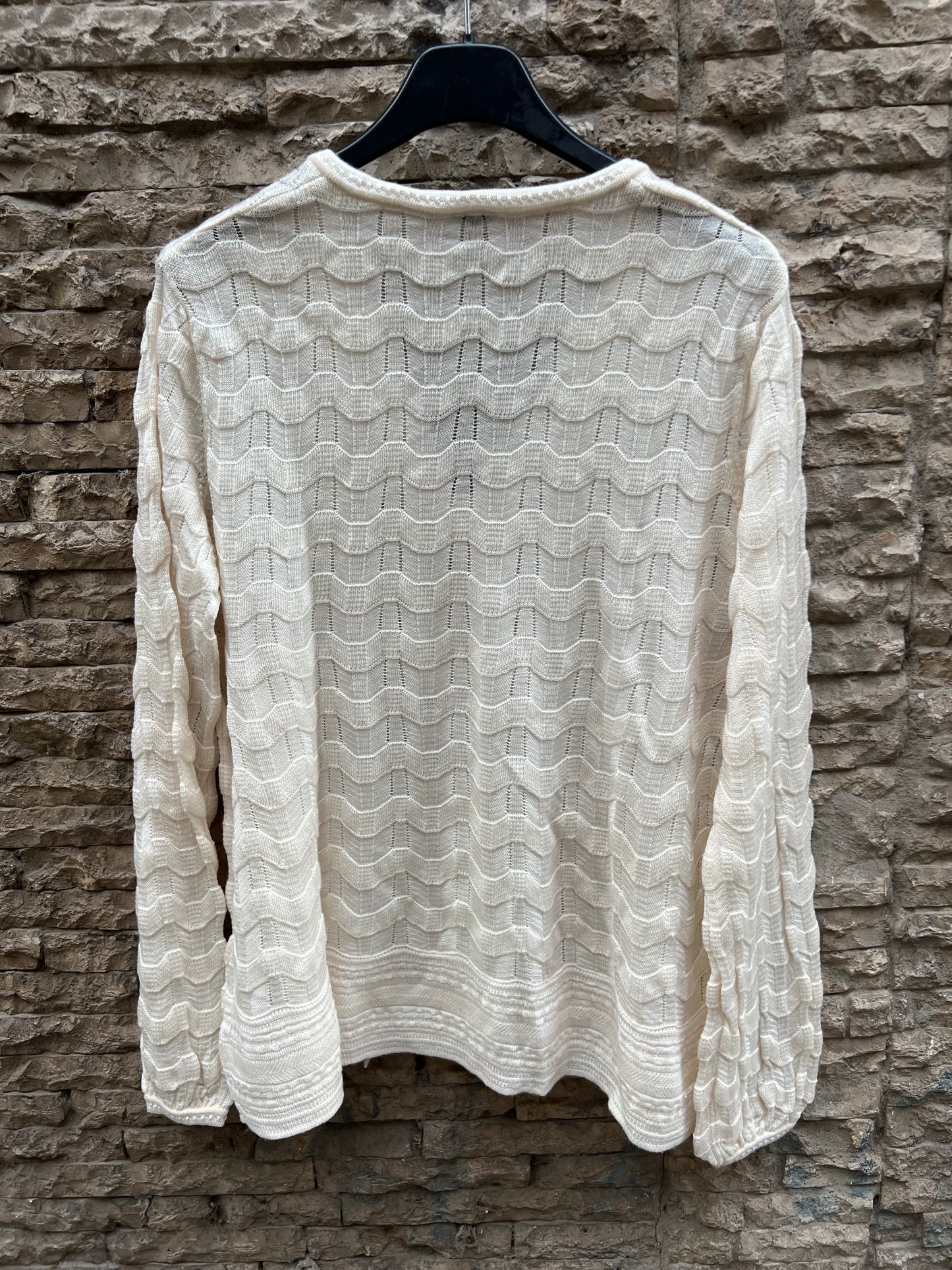 MISSONI. Beige knit top with sleeve detail. TM 