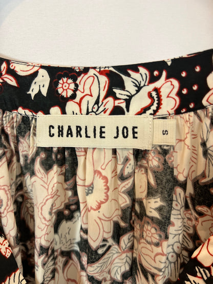 CHARLIE JOE. Asymmetrical print maxi dress. TS