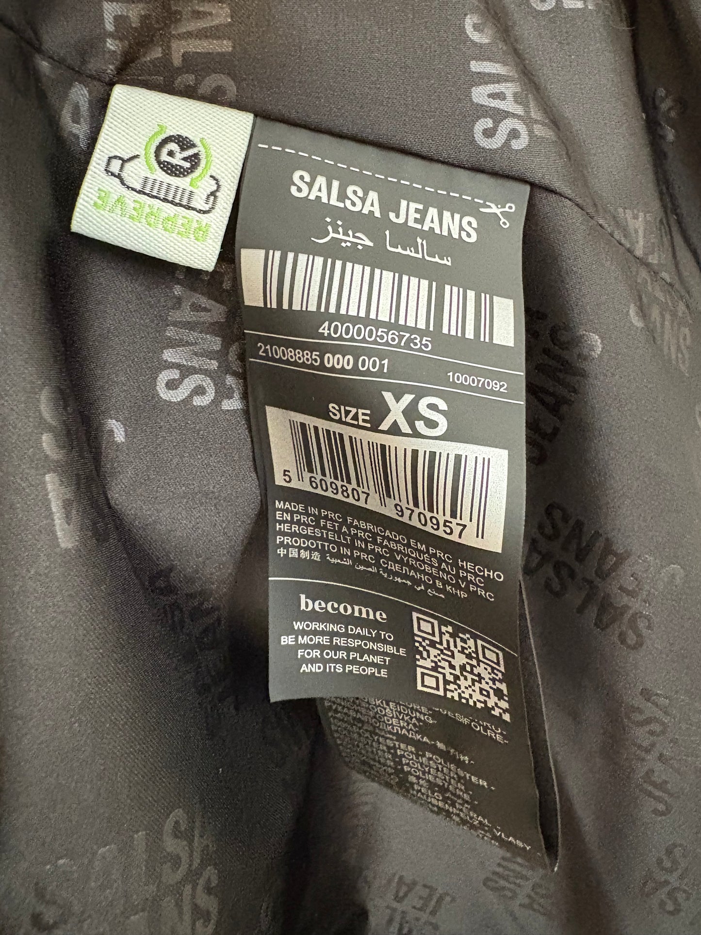 SALSA JEANS. Abrigo acolchado negro textura