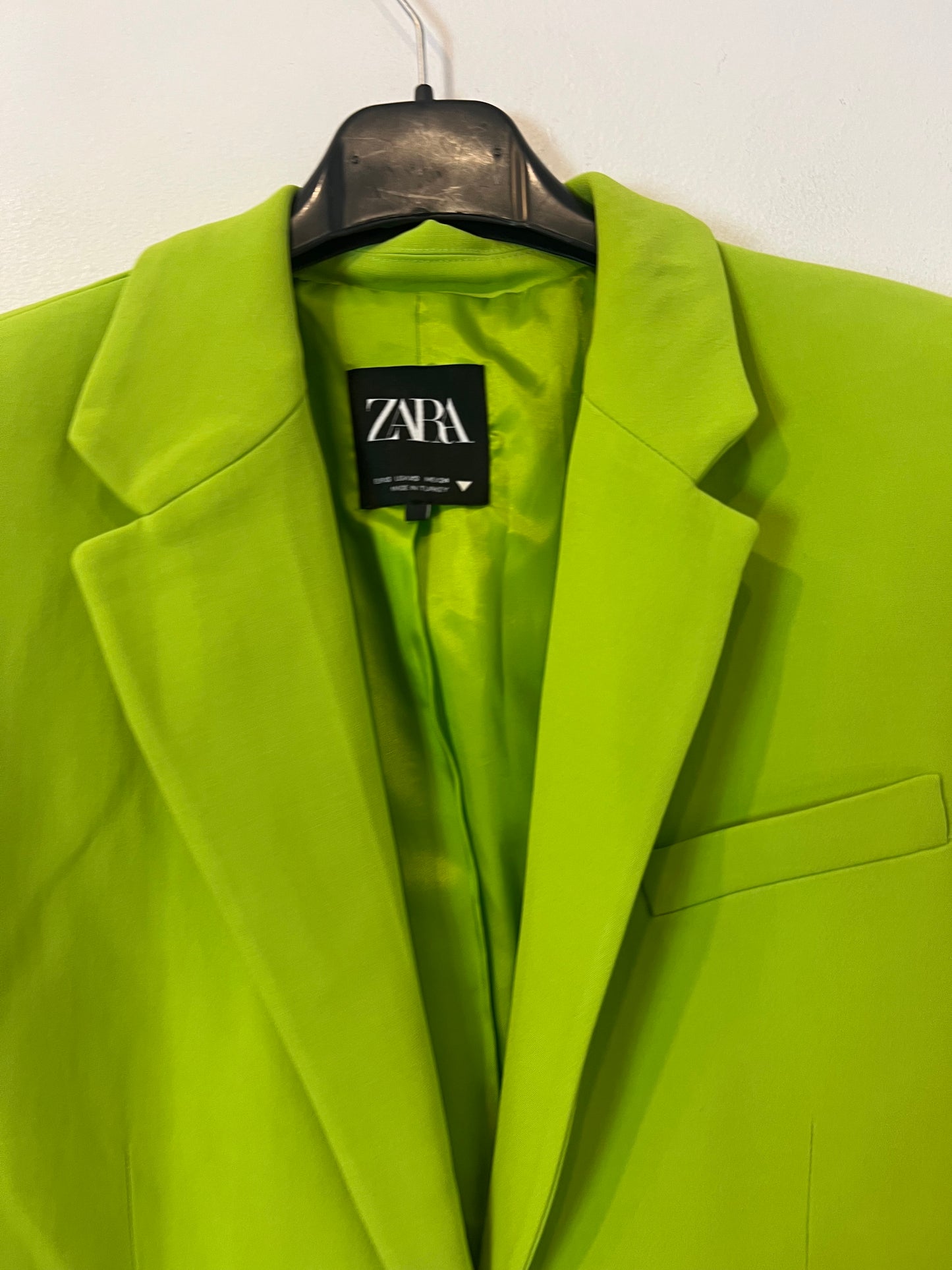 ZARA. Total look blazer y pantalón verde. T XS/S