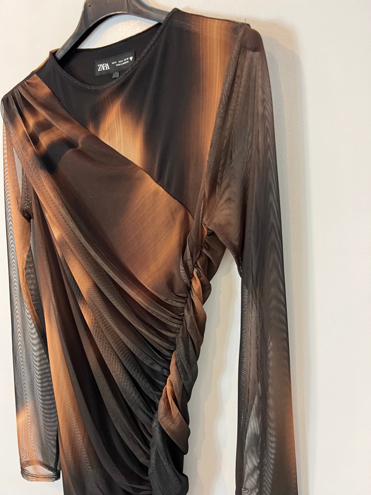 ZARA. Vestido corto tul tie die. T S