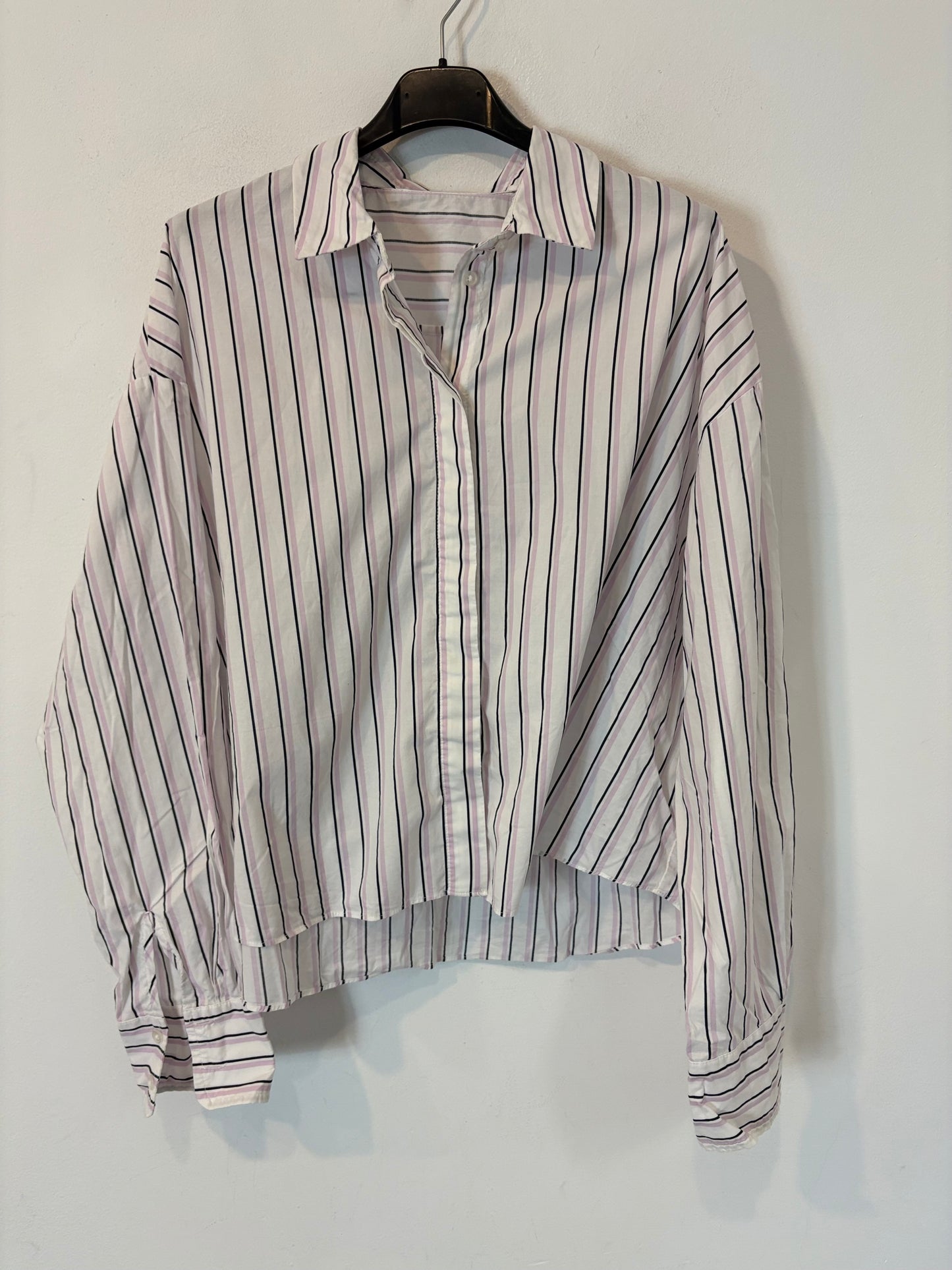 MANGO. Camisa rayas tonos malva. T M