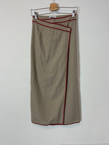 IPA BRAND. Falda beige ribetes T.xs