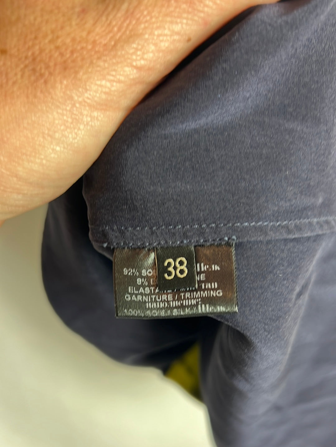 BARBARA BUI. Two-tone silk asymmetrical top. T 38