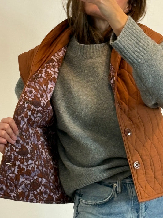 SESSÚN. Chaleco acolchado reversible