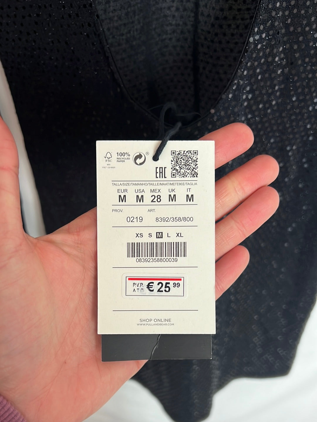 PULL&BEAR. Vestido negro ajustado espalda al aire. T M