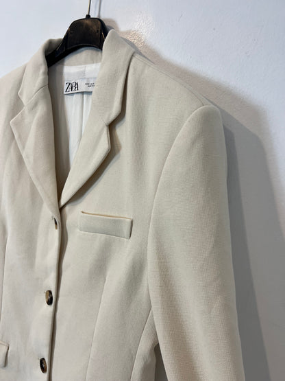 ZARA. Blazer beige fluida T.s