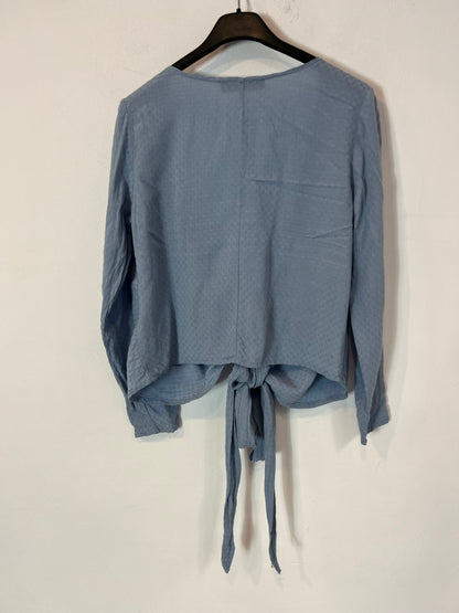 SPINNING TREES. Blue top with Your details(S)