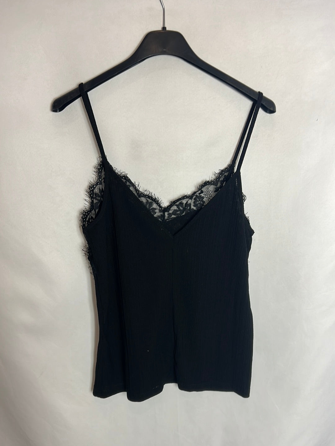 ZARA. Top negro textura y encaje. T S