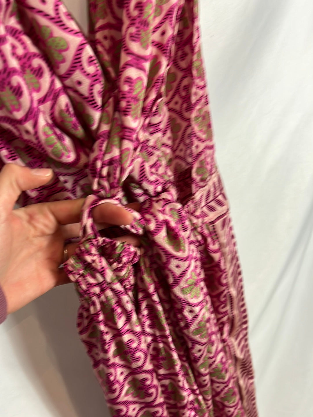 KALAMI. Mono fluido rosa detalle espalda. TU (M)