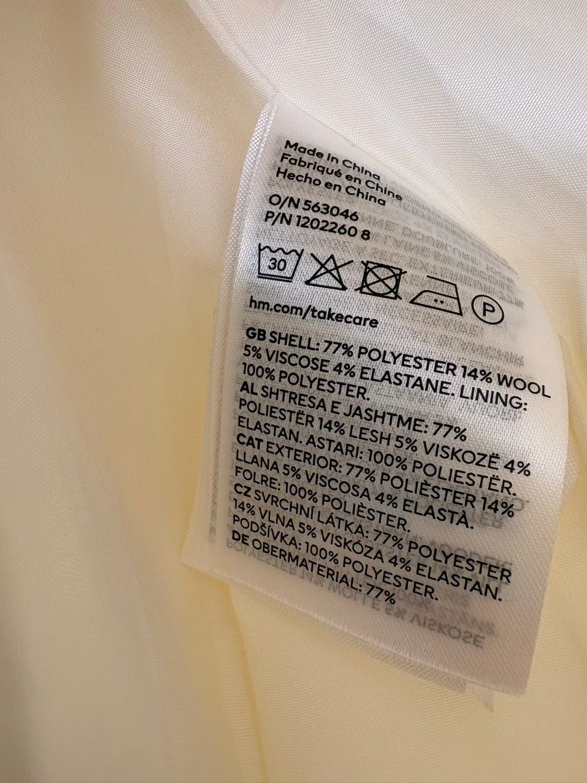 H&M. Chaqueta estructura color crudo